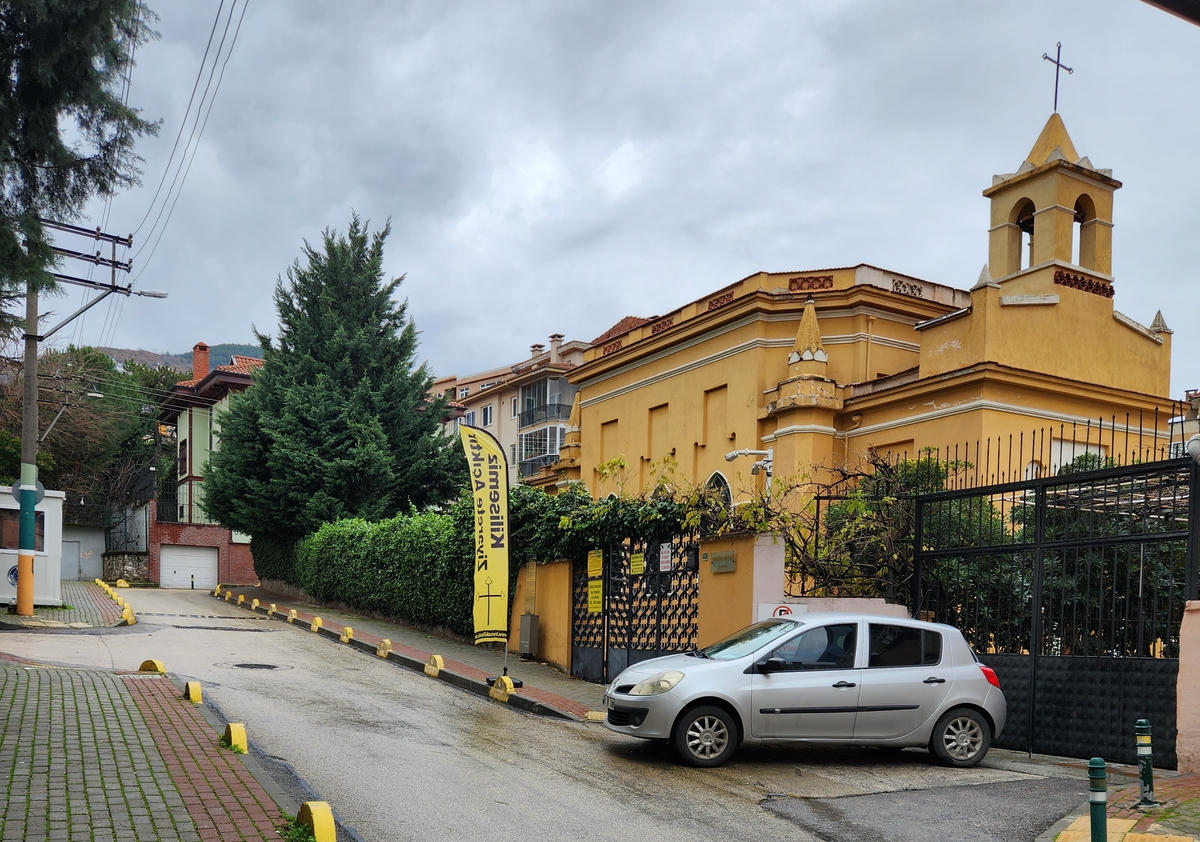 Bursa’nın ibadete açık tek kilisesi kapatıldı